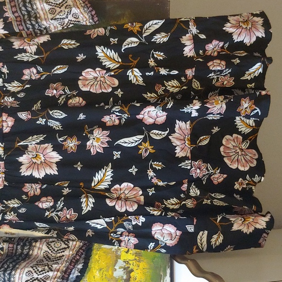 NWOT Old Navy Floral Print Keyhole Dress 100% Breathable Rayon P2P 22 in. - Picture 5 of 9